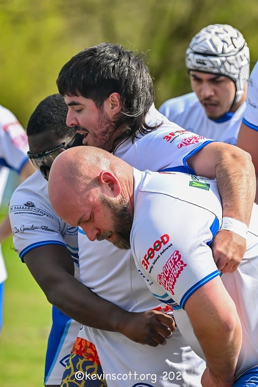 AAC 2nd XV spelers regrouping together tegen Zaanse RC