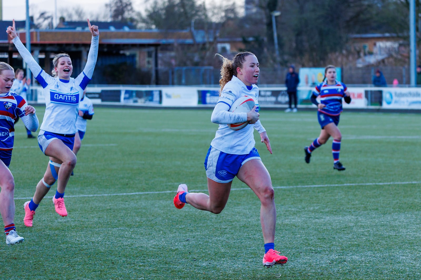 AAC-speelsters vieren een try tegen RC Waterland